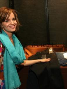 Ever the fashionista, Mena Suvari made a special request for not one, but two pairs of special custom-ripped jeans from Blue Notch