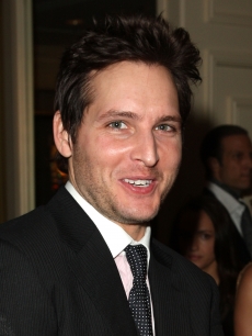 Peter Facinelli attends the 11th annual Costume Designers Guild Awards cocktail reception held at the Four Seasons Beverly Wilshire Hotel on Februray 17, 2009