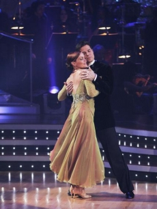 Jonathan Roberts and Belinda Carlisle DWTS Week One