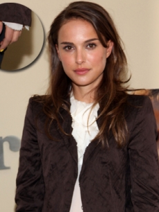 Natalie Portman and her yellow fingernails