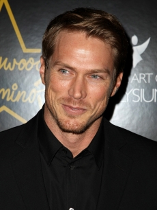 Jason Lewis attends the Hollywood Domino game launch benefiting The Art of Elysium at The Edison Ballroom on November 9, 2008 in New York City