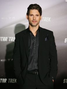 Captain Kirk himself, Chris Pine, strikes a pose at the ‘Star Trek’ world premiere in Sydney, Australia