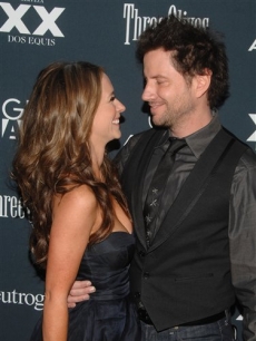 Jennifer Love Hewitt and Jamie Kennedy arrive to the Gen Art film festival premiere of ‘Finding Bliss,’ in New York, on Tuesday, April 7, 2009
