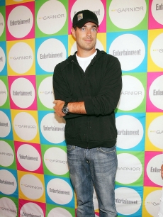 A slim Carson Daly in 2005