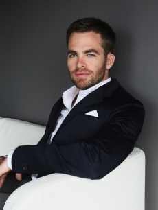 Chris Pine relaxes on a couch before the ‘Star Trek’ Sydney premiere