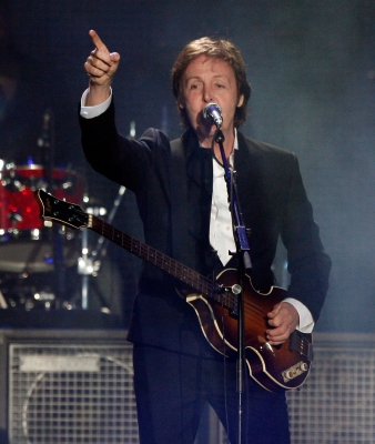 Paul McCartney leads the crowd in a singalong at the Coachella Valley Music & Arts Festival 2009