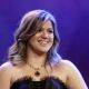 Kelly Clarkson performs on stage during the Women’s World Awards show at Vienna Stadthalle on February 5, 2009 in Vienna, Austria