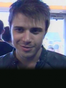 Kris Allen Performs ‘Ain’t No Sunshine’ (May 12, 2009)