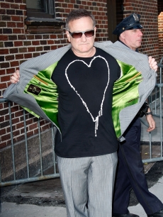 A healthy Robin Williams visits ‘Late Show with David Letterman’ at the Ed Sullivan Theater on May 13, 2009 in New York City