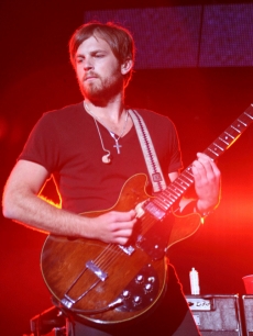 Caleb Followill from Kings of Leon rocks out at the KROQ Weenie Roast, Irvine, May 16, 2009