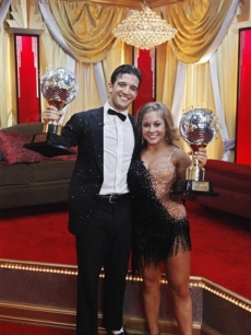 Shawn Johnson and Mark Ballas hold their trophies during ‘Dancing with the Stars’ finale