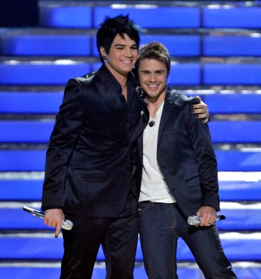 Adam Lambert congratulates ‘American Idol’ Season 8 champ Kris Allen