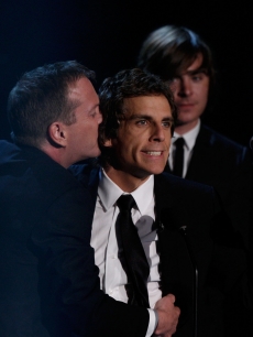 iefer Sutherland, Ben Stiller, and Zac Efron onstage during the 18th Annual MTV Movie Awards