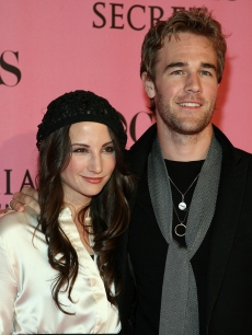 James Van Der Beek and Heather McComb arrive at the 2007 Victoria’s Secret fashion show held at the Kodak Theatre on November 15, 2007