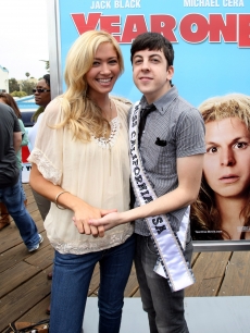 Miss California Tami Farrell and Christopher Mintz-Plasse get cozy at the ‘Year One’ Beach Battle, on June 13, 2009 at the Santa Monica Pier 