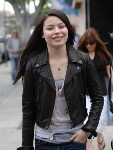 Miranda Cosgrove rocks a leather jacket on June 15, 2009 in West Hollywood