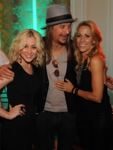 Kellie Pickler, Kid Rock and Sheryl Crow have a laugh at the 2009 CMT Music Awards after party hosted by People magazine at the Hutton Hotel