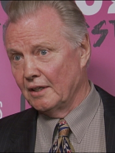 Jon Voight speaks to Access’ Maria Menounos at CineVegas
