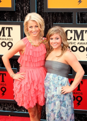 Julianne Hough and Shawn Johnson attend the 2009 CMT Music Awards at the Sommet Center on June 16, 2009 in Nashville, Tennessee
