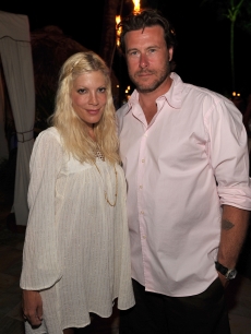 Tori Spelling and Dean McDermott pose at the Taste of Chocolate party at Four Seasons Resort Maui on June 19, 2009 