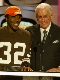 Arsenio Hall joins Ed McMajon on stage during the 2nd Annual TV Land Awards on March 7, 2009 in Hollywood