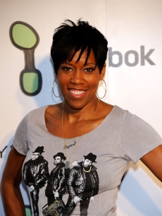 Regina King poses at the Reebok EasyTone Footwear Celebration in Beverly Hills on June 23, 2009
