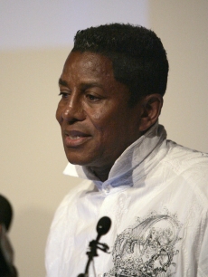 Jermaine Jackson speaks about his brother Michael Jackson’s death during a press conference at Ronald Reagan UCLA Medical Center June 25, 2009