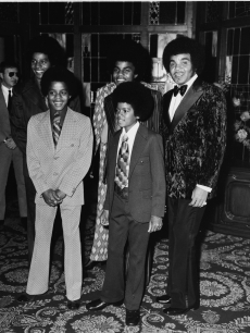 Michael Jackson, Jackie Jackson, Jermaine Jackson, Tito Jackson, and Joe Jackson attend the 1971 Image Awards on November 1