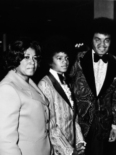 Michael Jackson with his mom Katherine Jackson and father Joe Jackson on January 1, 1973 at the Golden Globes