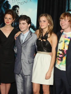Freddie Stroma, Bonnie Wright, Daniel Radcliffe, Emma Watson, Rupert Grint and Tom Felton arrive to the ‘Harry Potter and the Half-Blood Prince’ premiere in New York City on July 9, 2009 