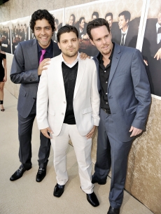 Adrian Grenier, Jerry Ferrara, and Kevin Dillon show some brotherly love at the premiere of HBO’s ‘Entourage’ Season 6 in Los Angeles on July 9, 2009