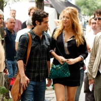Real life ‘Gossip’ couple Penn Badgley and Blake Lively stay close while filming on location for ‘Gossip Girl’ in New York City on July 27, 2009 