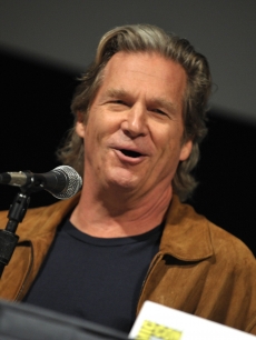 Jeff Bridges speaks during the Comic-Con 2009 ‘TRON’ press conference in San Diego on July 23, 2009